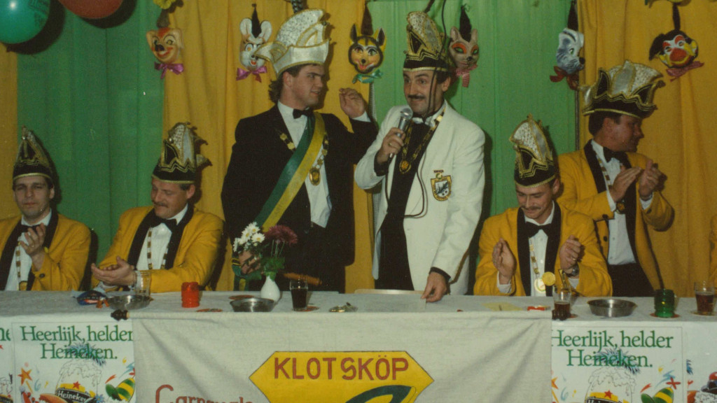 Prins Peter I (1989) en de raad van elf van de Klotsköp van het Kasteël