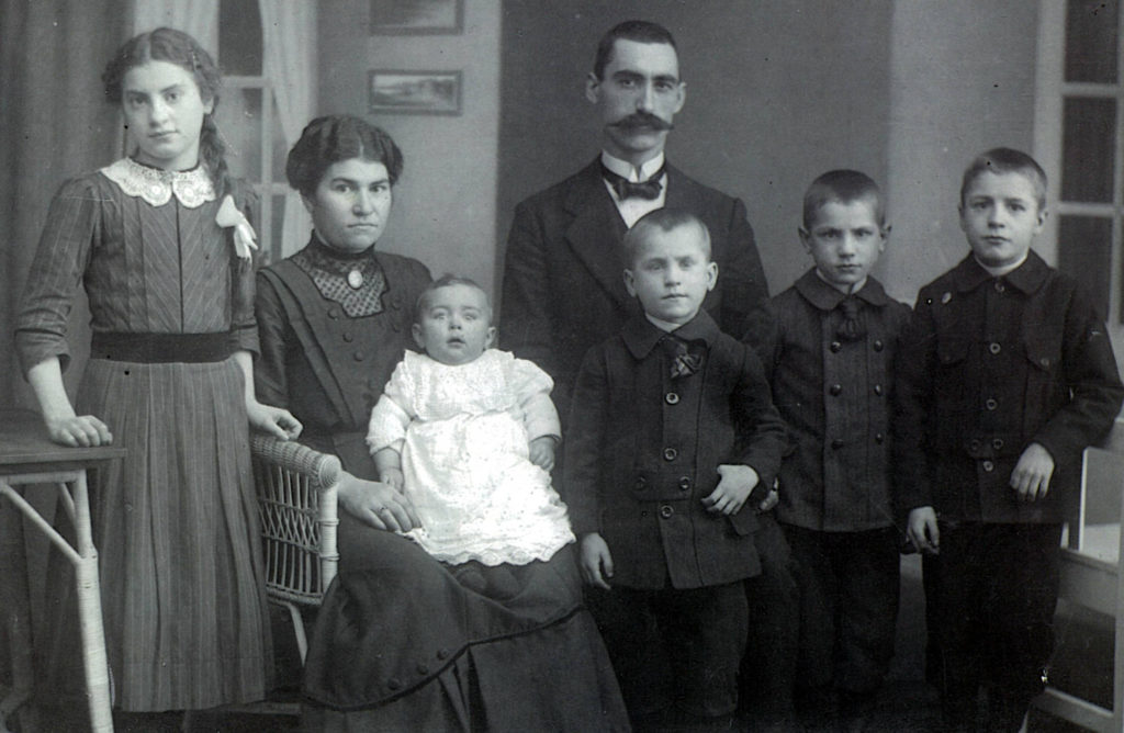 /images/kwartierstaat/familie-smits-1916.jpg